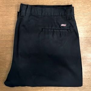 Like New Dickies 42 x 31 Black Regular Fit Plain Front Straight Leg Work Pants